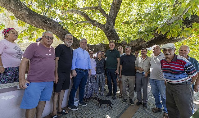 Başkan Tugay, Bergama’da üretici ve vatandaşlarla bir araya geldi