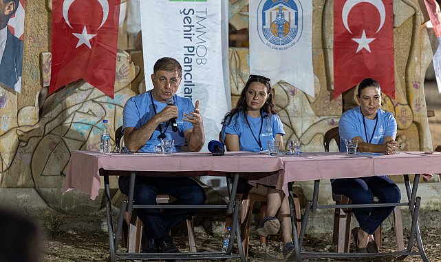 Başkan Tugay, geleceğin şehir plancılarıyla buluştu