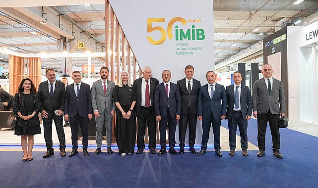 Başkan Tugay, Marmomac Fuarı kapsamında Verona’da temaslarda bulundu