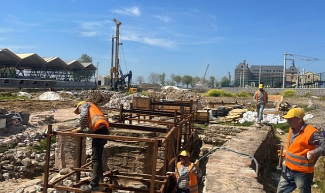 Haydarpaşa Garı’nda ahşap kazıkların yüzde 80’i yok oldu