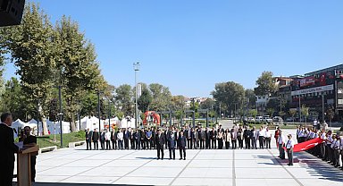 İnegöl’ün kurtuluşunun 104. yıl dönümü törenlerle kutlandı