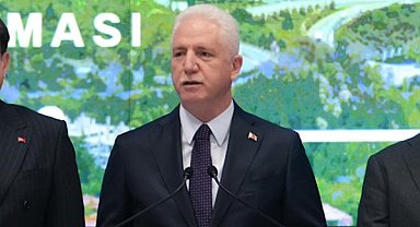 İstanbul Valisi Gül, Çapa Muhtarlar Evi’nde incelemelerde bulundu