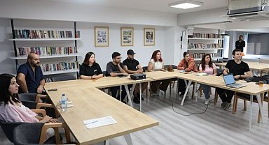 Konak’ta gençler için yapay zeka atölyesi düzenlendi