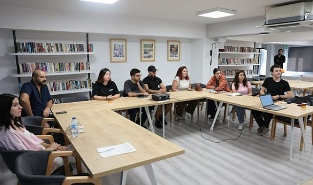Konak’ta gençler için yapay zeka atölyesi düzenlendi