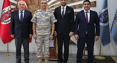 Kütahya Belediye Başkan Yardımcılarından Tuğgeneral Mustafa Baş’a ziyaret