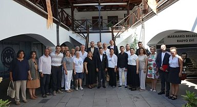 Marmaris Belediye Başkanı Ünlü muhtarlarla bir araya geldi