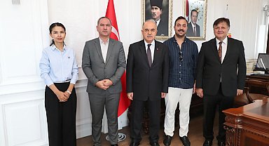 Özbekistanlı tur operatörlerinden Vali Erol’a ziyaret