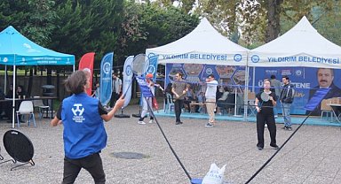 Yıldırım Belediyesi üniversite öğrencilerini kampüste karşıladı