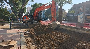 Aydın’ın 17 ilçesinde yol yapım ve bakım çalışmaları sürüyor