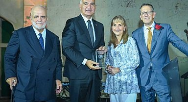 Bakan Ersoy’a WTTC’den seyahat ve turizmde üstün liderlik ödülü
