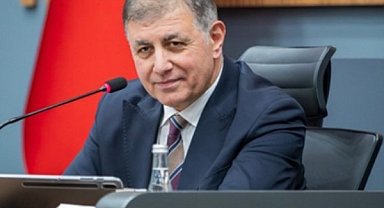 Başkan Tugay, İzmir Esnaf ve Sanatkârlar Odaları Birliğini ziyaret etti