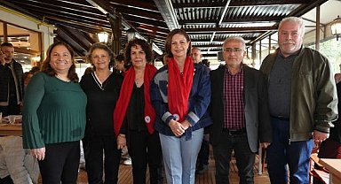 Başkan Ünlüce, emeklilerle dayanışma buluşmasında bir araya geldi