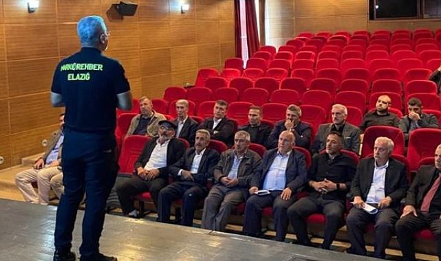 Elazığ'da Muhtarlara Uyuşturucuyla Mücadele Bilgilendirme Toplantısı düzenlendi
