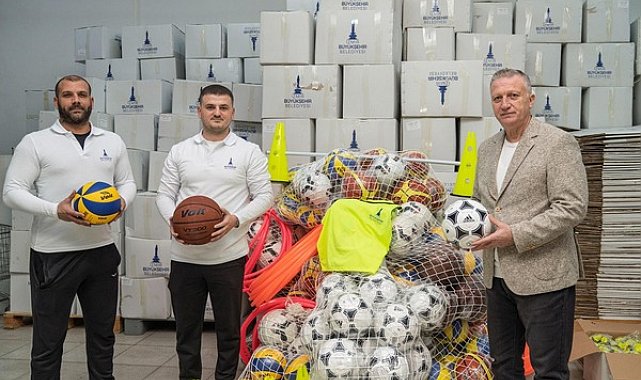 İzmir Büyükşehir Belediyesinden 261 amatör spor kulübüne 36 milyon TL destek