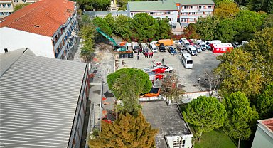 İzmir'de 6,7 büyüklüğündeki deprem senaryosuyla tatbikat yapıldı