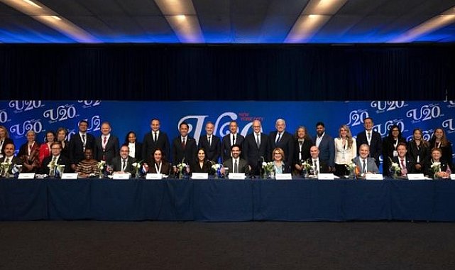 İzmir’in uluslararası kent diplomasisi güçleniyor