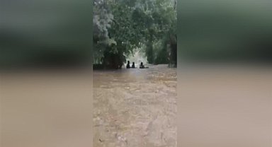 Kemerburgaz’da selin boyutu görüntülere yansıdı
