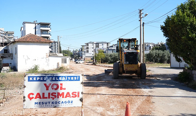 Kepez'de bozulan yollar yenileniyor