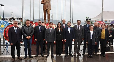 Marmaris’te Cumhuriyet Bayramı kutlamaları çelenk sunumuyla başladı