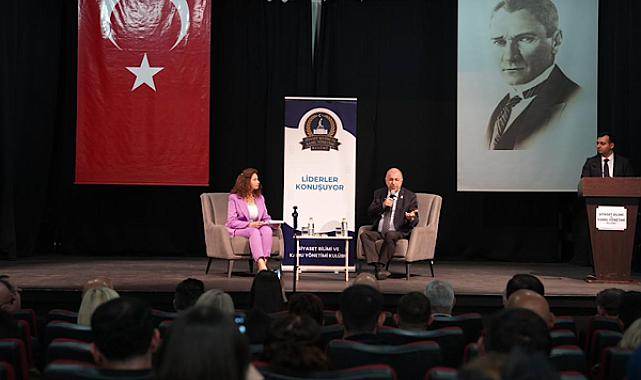 Özdağ, Denizli'de üniversite öğrencileriyle buluştu