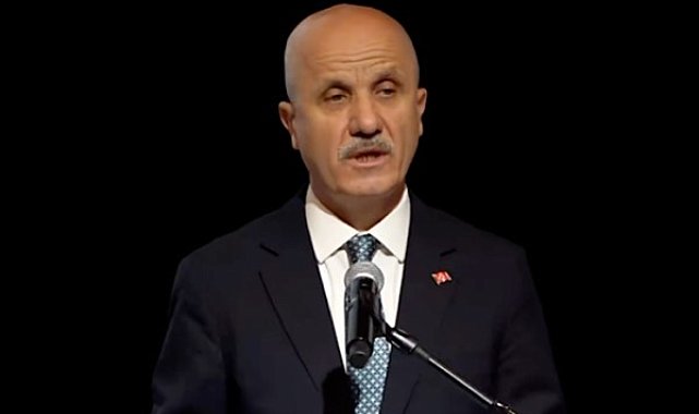 Özvar: Üniversitelerin sorumluluğu bilimsel bilgi üretmekle sınırlı değil