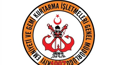 Rize açıklarında arızalanan tekne kurtarıldı