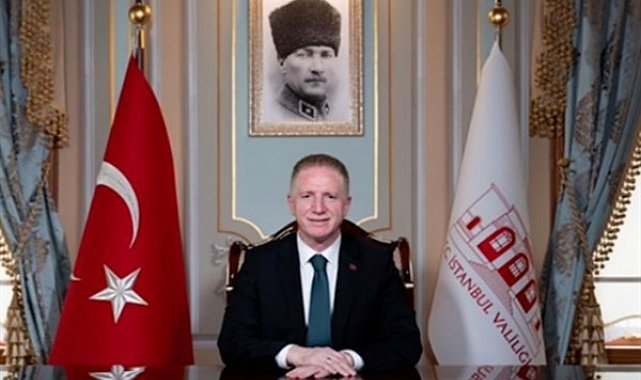 Vali Gül: Enkaz altında bulunan üç kişiye ulaşmaya çalışıyoruz