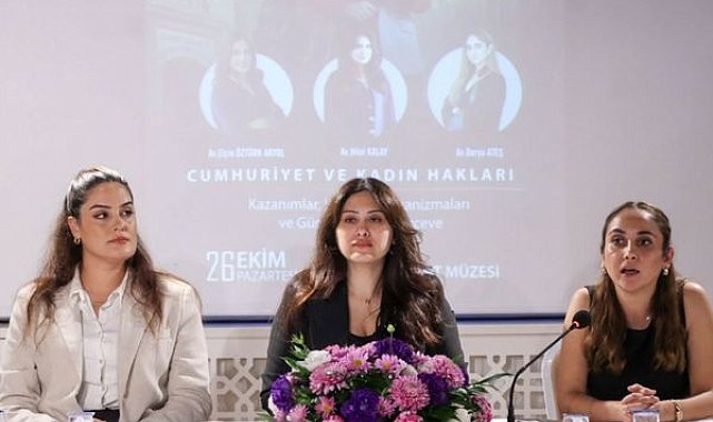 Yalova’da “Cumhuriyet ve Kadın Hakları” paneli düzenlendi