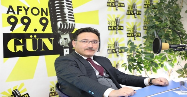 Vali Gökmen Çiçek Gün FM Radyosu'nda Canlı Yayın Konuğu Oldu