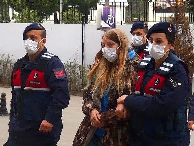 Üçlü ilişki cinayetinde yalanı ortaya çıkan kadın tutuklandı!