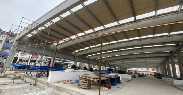 Kapalı Pazar Yerinin Etrafı Kapatılıyor