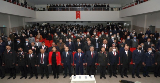 Çanakkale Zaferini Anma Programı Vali Gökmen Çiçek’in Katılımıyla Yapıldı