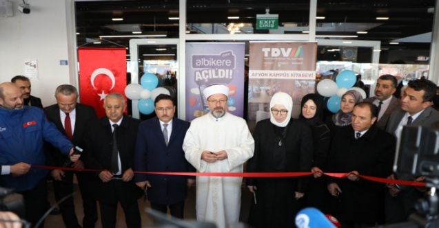 Diyanet İşleri Başkanı Erbaş, Türkiye'nin En Büyük 'Kitap Kahve' İşletmesini Açtı