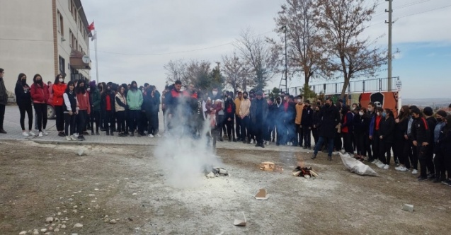 Lise Öğrencilerine Uygulamalı Yangın Eğitimi Verildi