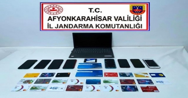 İnternetle dolandırıcılık yapan 5 kişi tutuklandı