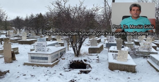 Mezarlıkta Define Arayanlar, 'Eşkıya Parası Vardır' Diye Kazmışlar!