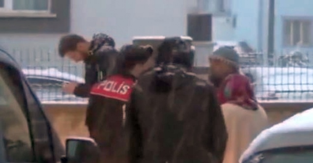 Polisi bıçakla tehdit eden şahıs tutuklandı