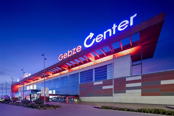 Gebze Center yeni markalarıyla büyümeye devam ediyor
