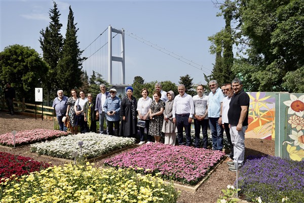 Ahmet Süheyl Ünver’in adı, Üsküdar’da çiçek bahçesiyle yaşatılıyor