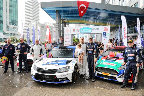 Yeşil Bursa'da zirve değişmedi