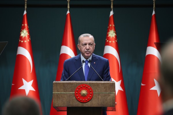 Cumhurbaşkanı Erdoğan, kabine toplantısı sonrası açıklamalarda bulunuyor