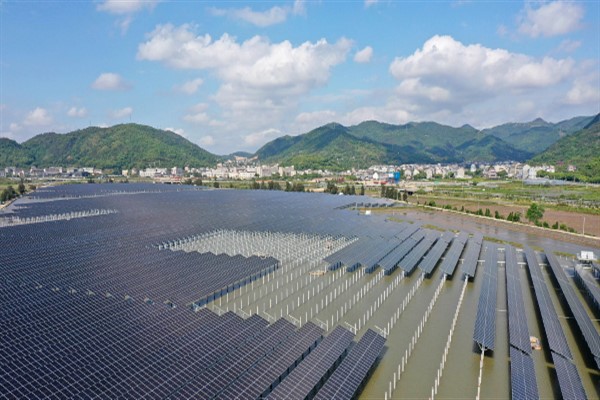 Çin’de ilk hibrit enerji santrali hizmete girdi