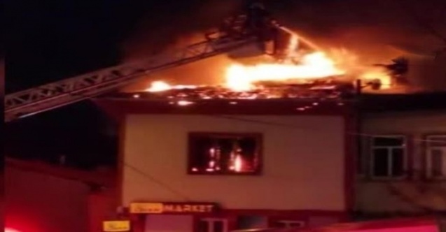 Afyon’da Boş Bir Ev Yanarak Küle Döndü