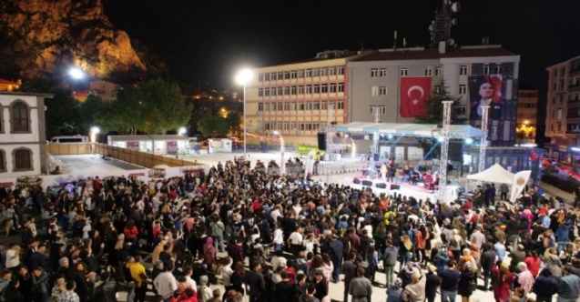 Afyonkarahisar Belediyesinden Gençlik Konseri