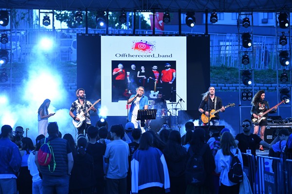 Şampiyonluk kupası Kırlangıç Gençlik Festivali’nde