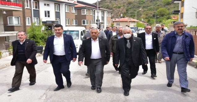 Başkan Zeybek'ten Hasan Karaağaç Mahallesi'ne Ziyaret