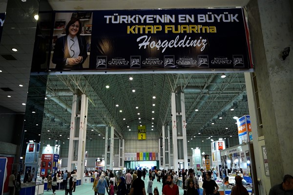 Vatandaşlar Gaziantep Kitap Fuarı’nı çok sevdi
