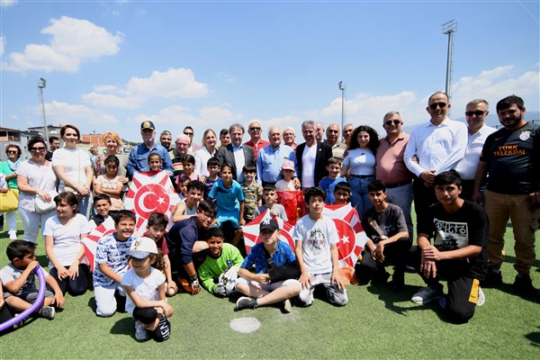 Binlerce Bornovalı Naldöken ve Çamkule'de buluştu