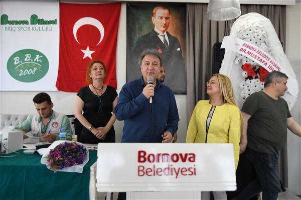 Briç tutkunları Bornova’da buluştu