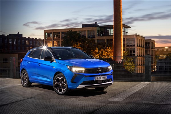 Opel SUV yeni Grandland Türkiye’de